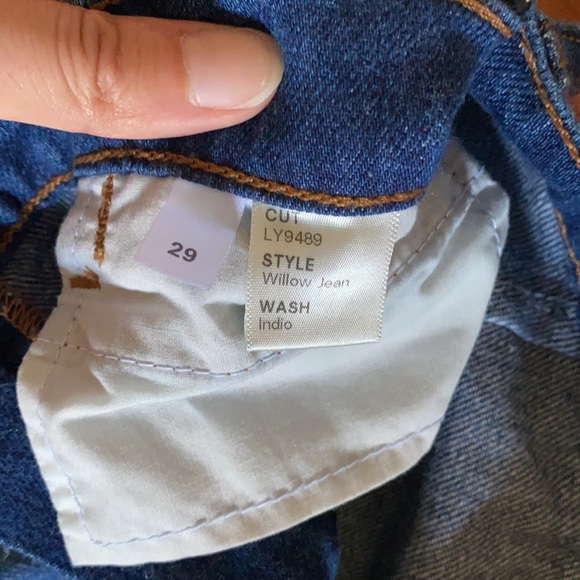 Reformation Willow Jean 29 - Picture 6 of 8